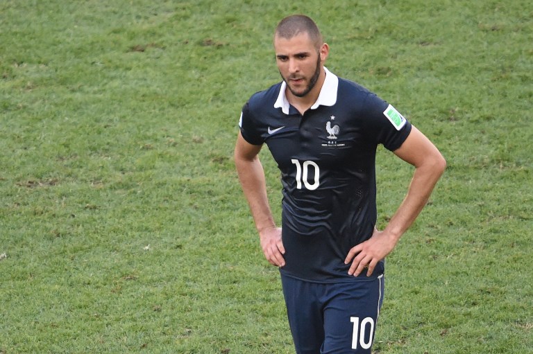 Frankreichs Karim Benzema nach der Niederlage gegen Deutschland bei der WM 2014 - seitdem ging's bergab!  AFP PHOTO / CHRISTOPHE SIMON